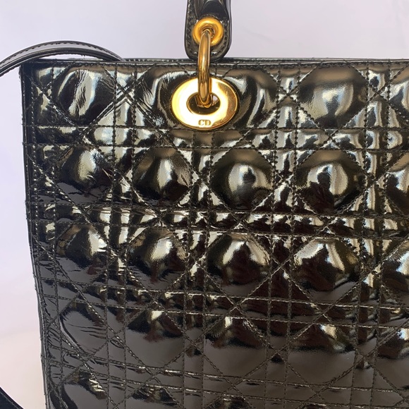 ❤️❤️SOLD❤️❤️DIOR LADY DIOR patent shoulder/handbag - Picture 3 of 16